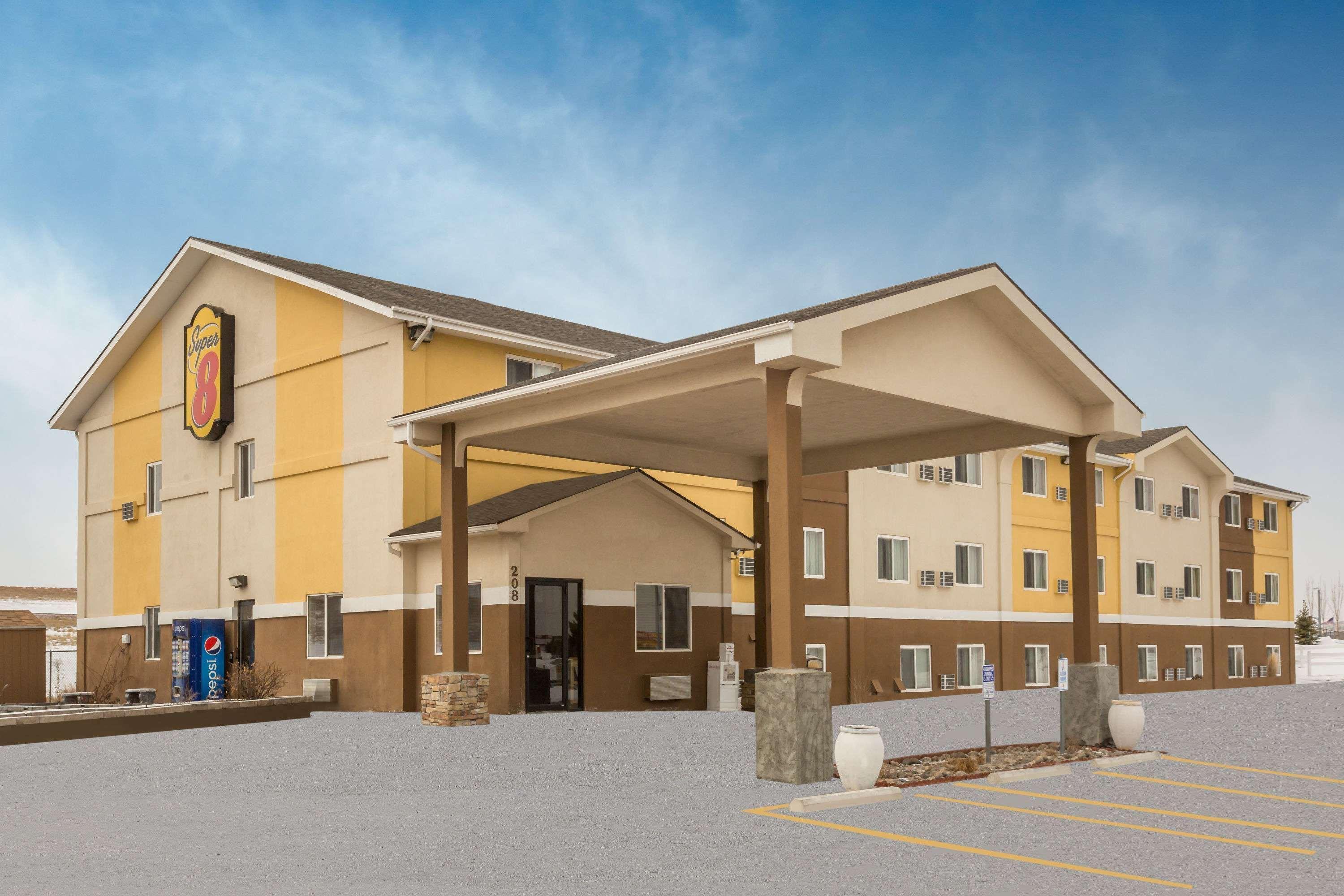 Super 8 by Wyndham Gillette Hotel Eksteriør billede